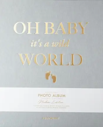 Album fotografik Printworks Baby It's a Wild World, Baby Edition, faqe të zeza