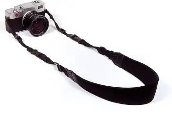 Rrip për kamerë Kaiser Fototechnik Neoprene, ergonomik, i rregullueshëm, i zi