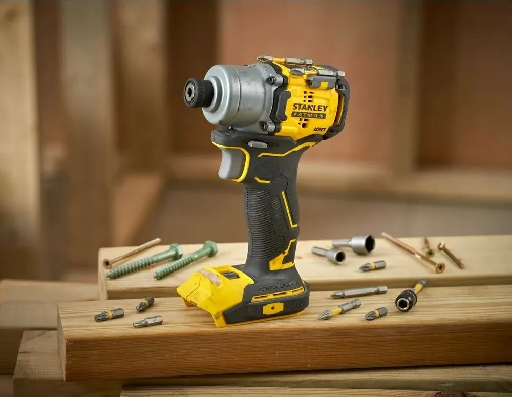 Vidhosëse goditëse me bateri Stanley FatMax SFMCF830B-XJ, 18V, 203Nm, 3 shpejtësi, 1/4\" (6.35mm), e verdhë/zezë, me kuti transporti - 6