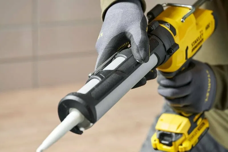 Pistoletë silikoni me bateri Stanley FATMAX V20 SFMCE600B-XJ 18V, 250 kg, 6 shpejtësi, pa bateri/karikues, e verdhë/zezë - 2