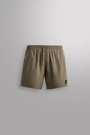 KËPUCË LËKURE ME BORDURË