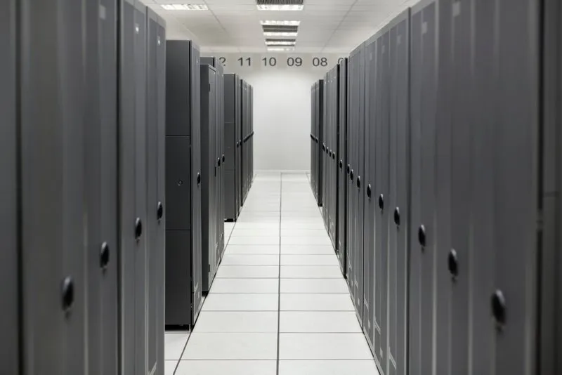 Kit zgjerimi HPE Enablement Kit ILO NIC M.2 COM, për server - 1