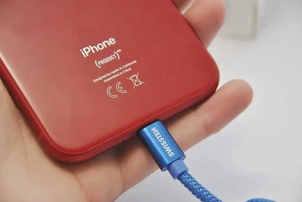 Kabllo karikimi Swissten Textile Fast Charge 3A Lightning, 1.2m, e hirtë - 11