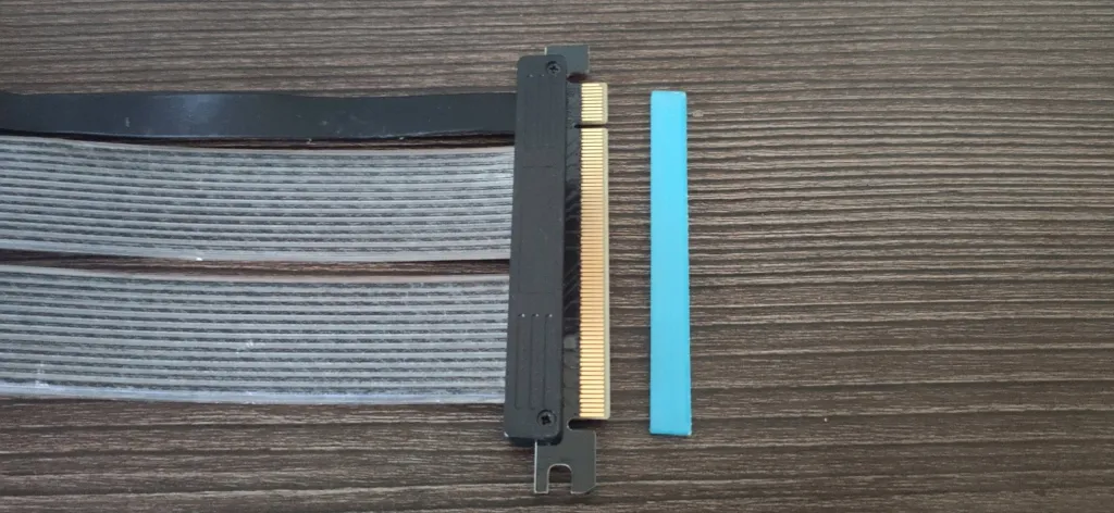 Kabllo riser PCIe 4.0 CableMod 300mm, për kartelë grafike, e zezë - 3