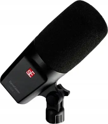 Mikrofon dinamik sE Electronics DynaCaster DCM3, kardioid, për podcast dhe studio, i zi